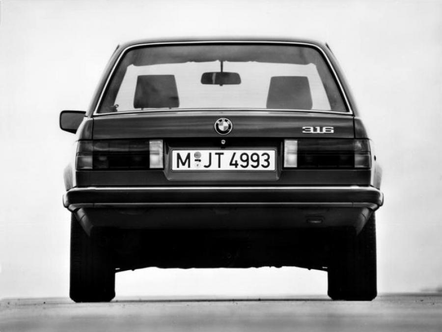  BMW 316 Coupe 1982 года  (фото 2 из 2)